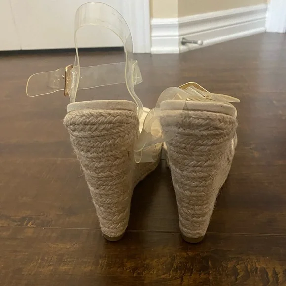 Clear wedges - Picture 3 of 4